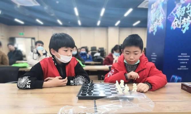 国际象棋大战布子与走子（揭秘古老游戏的背后故事）